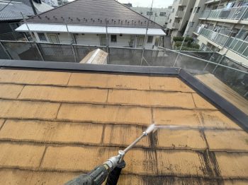小金井市貫井北町にて屋根塗装「見えない屋根もしっかり検査し工事を行います」